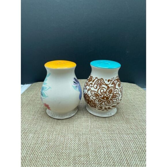The Pioneer Woman Flea Market Decorated Salt and Pepper Shaker Set - Picture 3 of 8